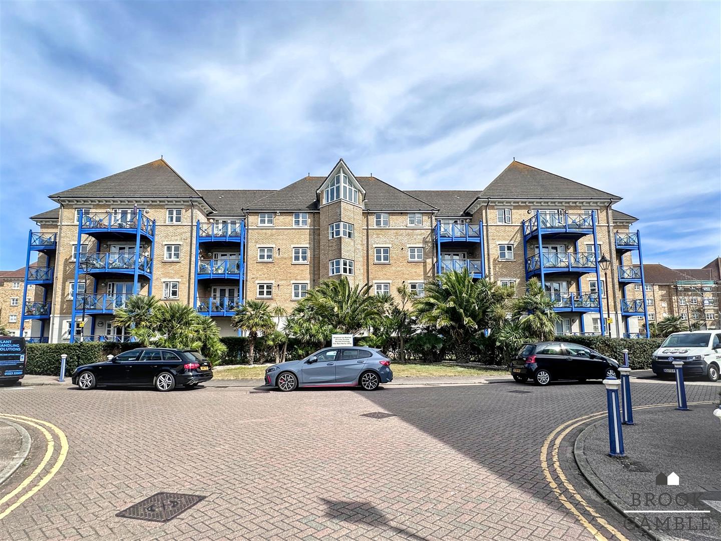 2 Bedroom Flat - Purpose Built. Callao Quay in Eastbourne, East Sussex 2